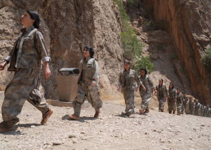 PKK'lılar böyle silah bıraktı