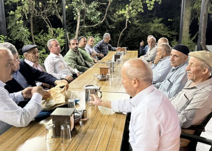 AK Parti’den Üzümcü ve Çimenli ziyareti