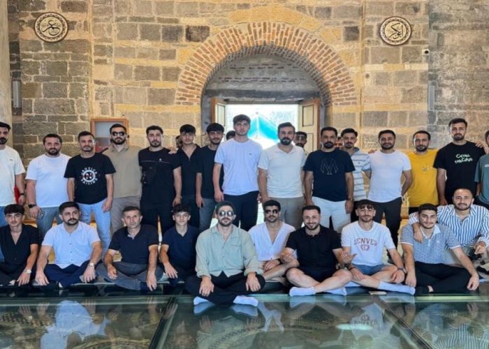 Hakkarili gençler Trabzon'a hayran kaldı