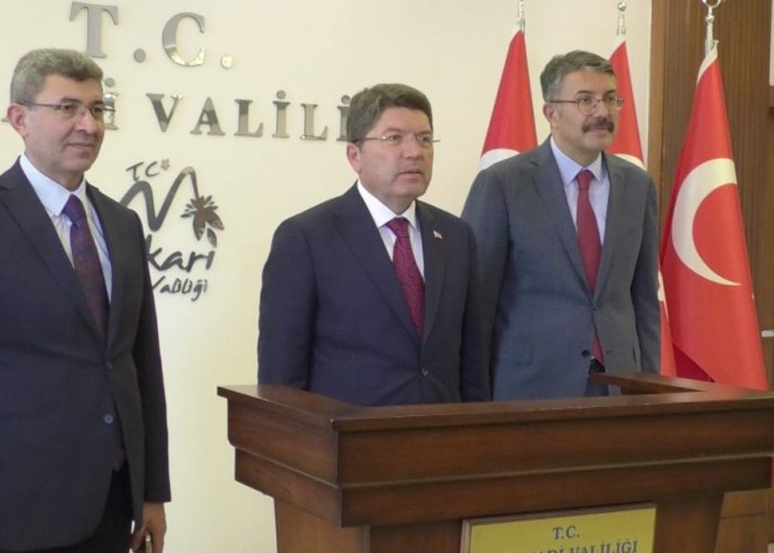 Bakan Tunç Hakkari'de