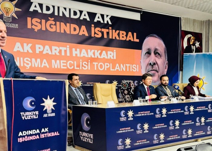 Cumhurbaşkanı Erdoğan'dan Hakkari Ak Partiye sürpriz