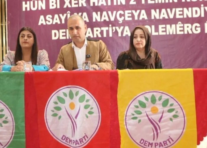 Dem Parti ilçe eş başkanlığına Coşkun ve Kurt seçildi
