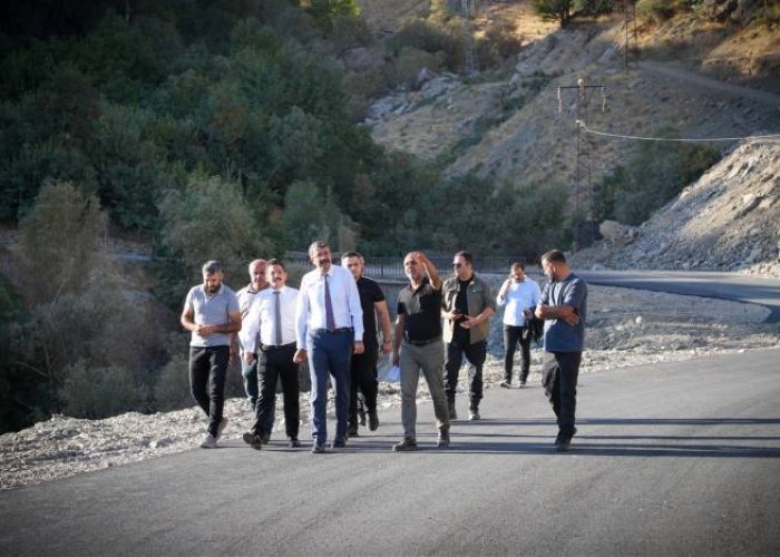 Vali Çelik, yol çalışmalarını denetledi