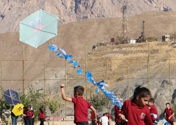 Hakkari emniyetinde uçurtma şenliği