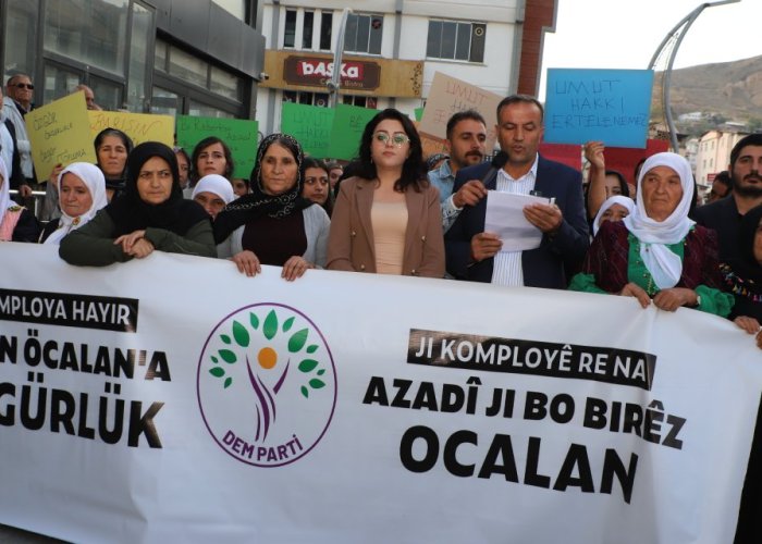 Hakkari'de Öcalan'a özgürlük açıklaması