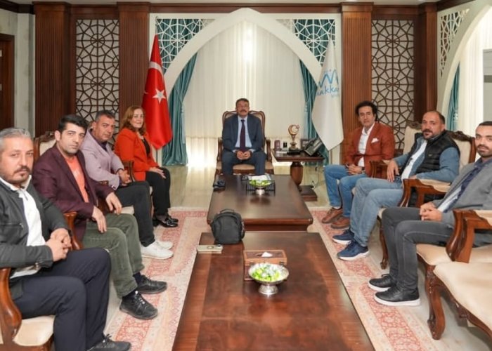 Hakkâri Gazeteciler Derneği’nden Vali Ali Çelik’e Anlamlı Ziyaret