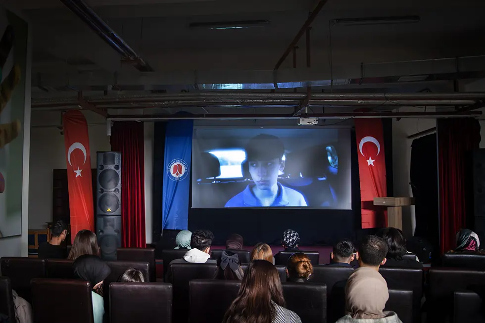 Üniversitemizde Ödüllü Film Gösterimi Yapıldı