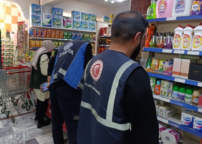 Hakkari’de Zincir Marketlerde Geniş Çaplı Denetim Yapıldı