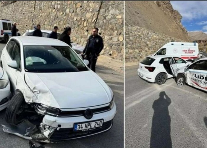 Hakkari'de Trafik Kazası 2 Yaralı