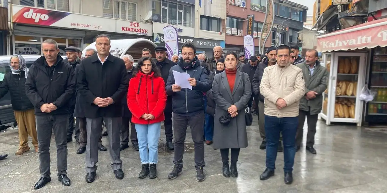 Hakkari’de hayat pahalılığına karşı “eşit ücret, ekmek ve barış” çağrısı