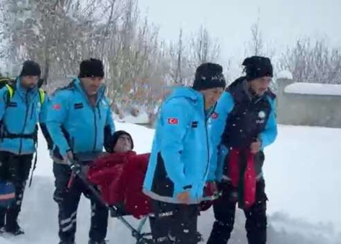 Yoğun Kar Yağışında UMKE ve 112’den hayat kurtaran müdahale