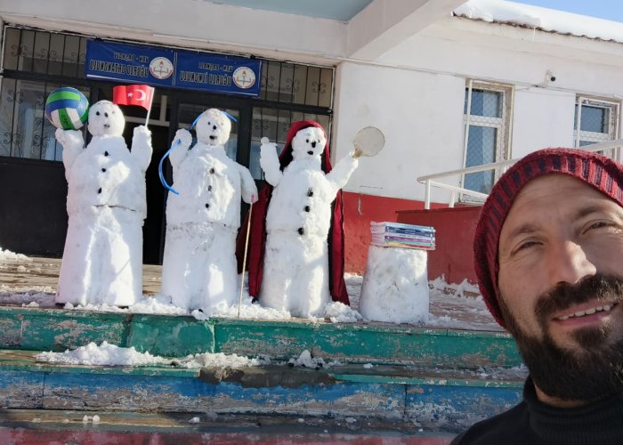 Metin Akmaz 20 Yıldır Kendi İmkânlarıyla Sanatı Yaşatıyor
