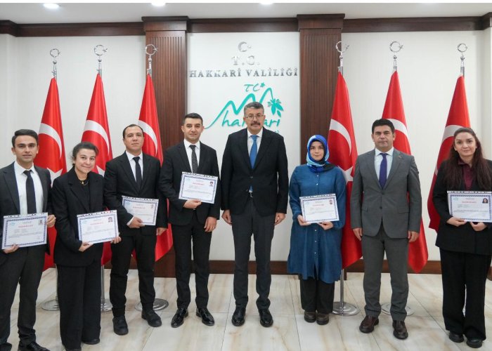 Hakkâri’de Öğretmenin Emeği Taçlanıyor