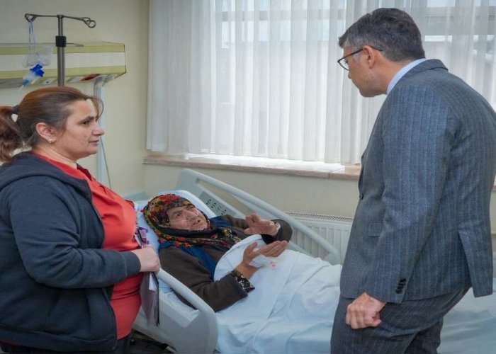 Vali Çelik'ten 75 Yaşındaki Gülündan teyzeye ziyaret