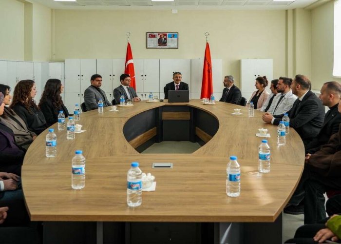 Vali Ali Çelik, 5 bin 297 öğretmenle aynı ekranda