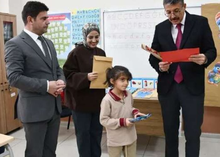 Hakkari'de 70 bin öğrenci yarı yıl tatiline girdi
