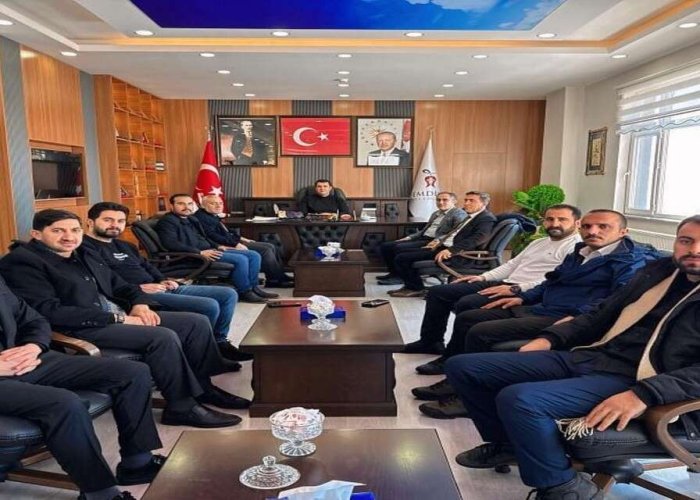 Şemdinli STK Platformu’ndan Başkan Fahri Şakar’a Ziyaret