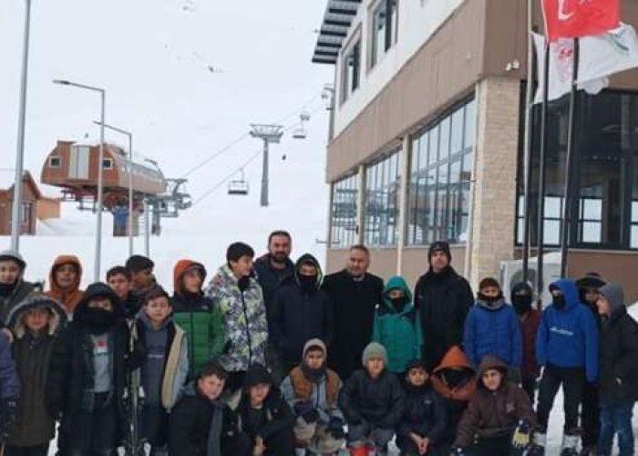 Gençler yarıyıl tatilinde kampta buluştu.