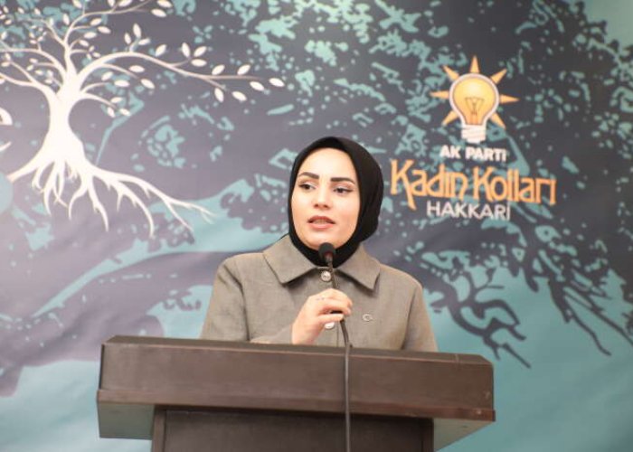 Hakkari'de köklerden geleceğe kadın kolları teşkilatı çalıştayı düzenlendi