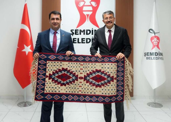 Bakan Yardımcısı Ali Çelik’ten Şemdinli’de anlamlı veda