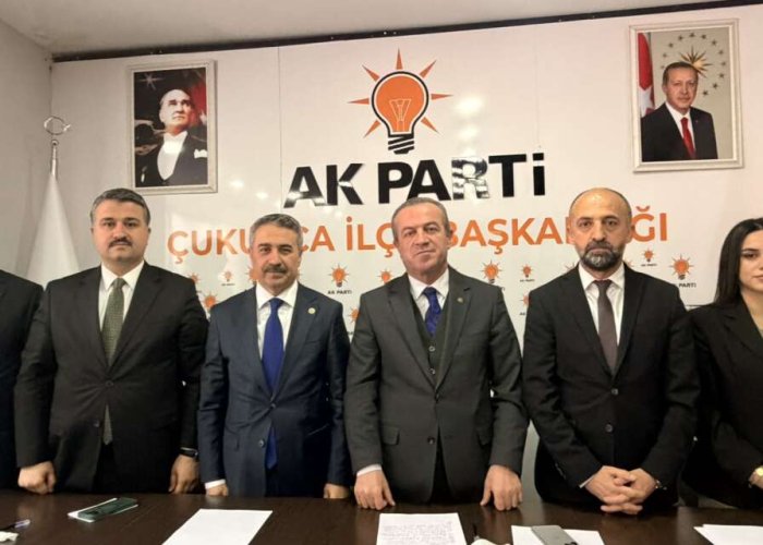 AK Parti’den Çukurca’da Geniş Katılımlı İstişare Toplantısı