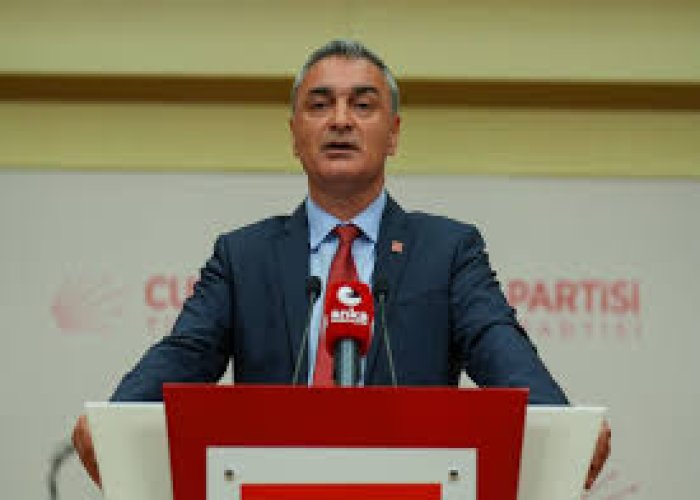 CHP Hakkari ve 26 il başkanını görevden aldı