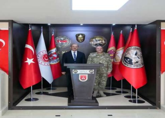 Vali Taşyapan'dan sınır birliklerine ziyaret