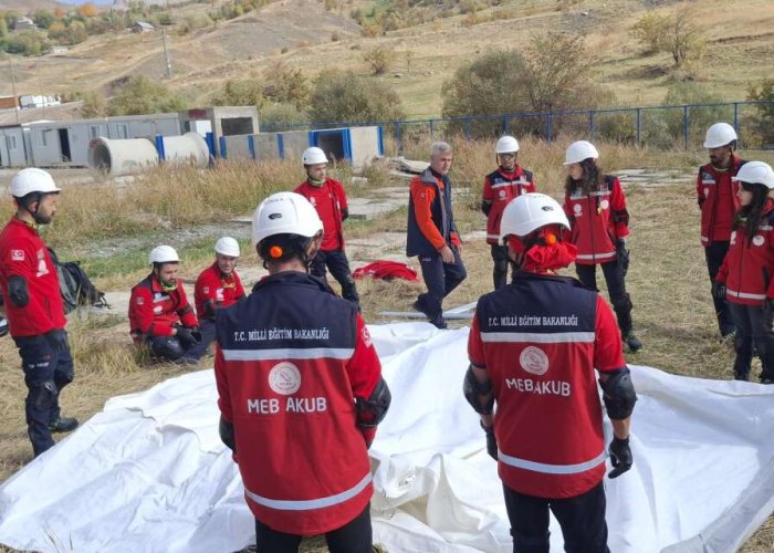 Hakkâri’de MEB AKUB ekibine AFAD eğitimi