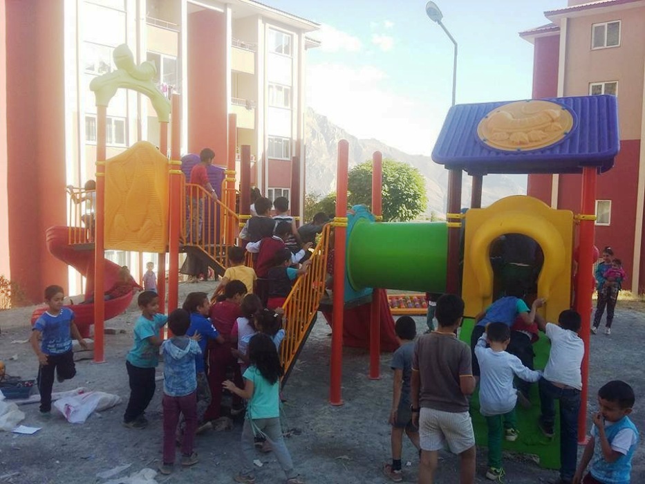 Hakkari Belediyesi'nden Çocuk Oyun Parkı Seferberliği