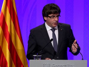 Puigdemont: 'Birkaç gün içerisinde bağımsızlığı ilan edeceğiz'