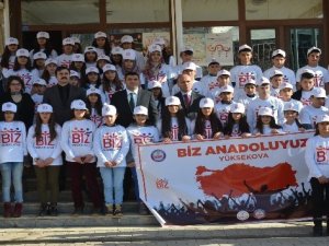 Yüksekovalı öğrenciler İstanbul’a gitti