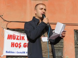 Hakkari’de Engelliler Bahar Havasında Halay Çekti