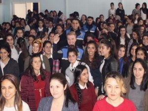 Hakkarili öğrencilere polislik mesleği anlatıldı