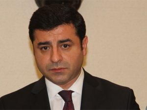 HDP Eş Genel Başkanı Selahattin Demirtaş hakim karşısında