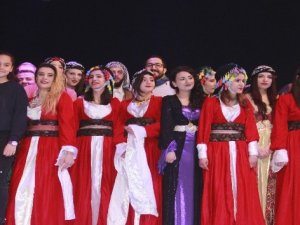 Reng-i Hakkari etkinliğine 2 bin kişi katıldı