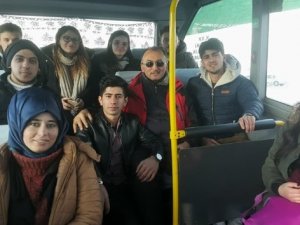 Belediyeden kayakseverlere ücretsiz ulaşım hizmeti