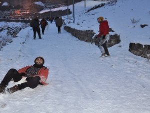 Doğu Ekspresi’yle geldiler, Kars Kalesi’nin eteklerinde kaydılar