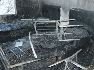 Evi yanan Taş ailesine yardım eli