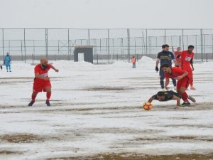 Yüksekova Belediye Spor bir puana razı oldu