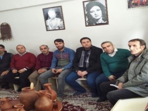 Başkan Mulamahmutoğlu’ndan dengbejlere ziyaret