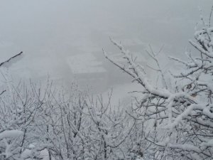 Hakkari’de kar yağışı ve sis