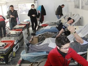 Kızılay Hakkari’de kan bağışı kampanyası başlattı
