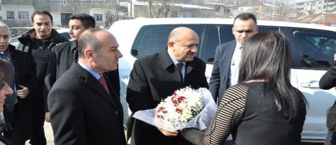 Başbakan Yardımcısı Fikri Işık: