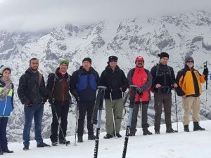 Hakkarili dağcılardan Vatan Tepesi’ne tırmanış