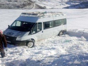 Buzlanma kaza getirdi: 10 yaralı