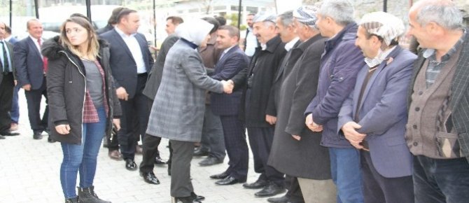 AK Partili Köseoğlu’dan Şemdinli’ye ziyaret