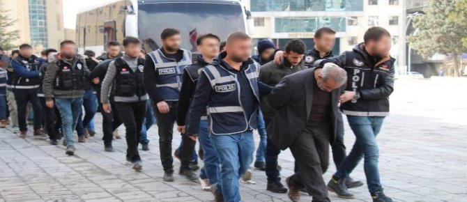 Hakkari merkezli uyuşturucu operasyonu: 12 tutuklama