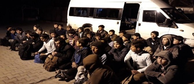 Jandarmadan kaçak göçmen operasyonu