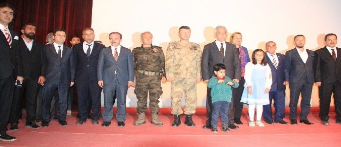 Yılın sporcuları ödüllerini aldı