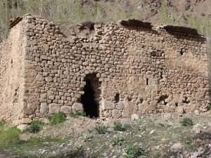 Tarihi Kilise Onarılmayı Bekliyor